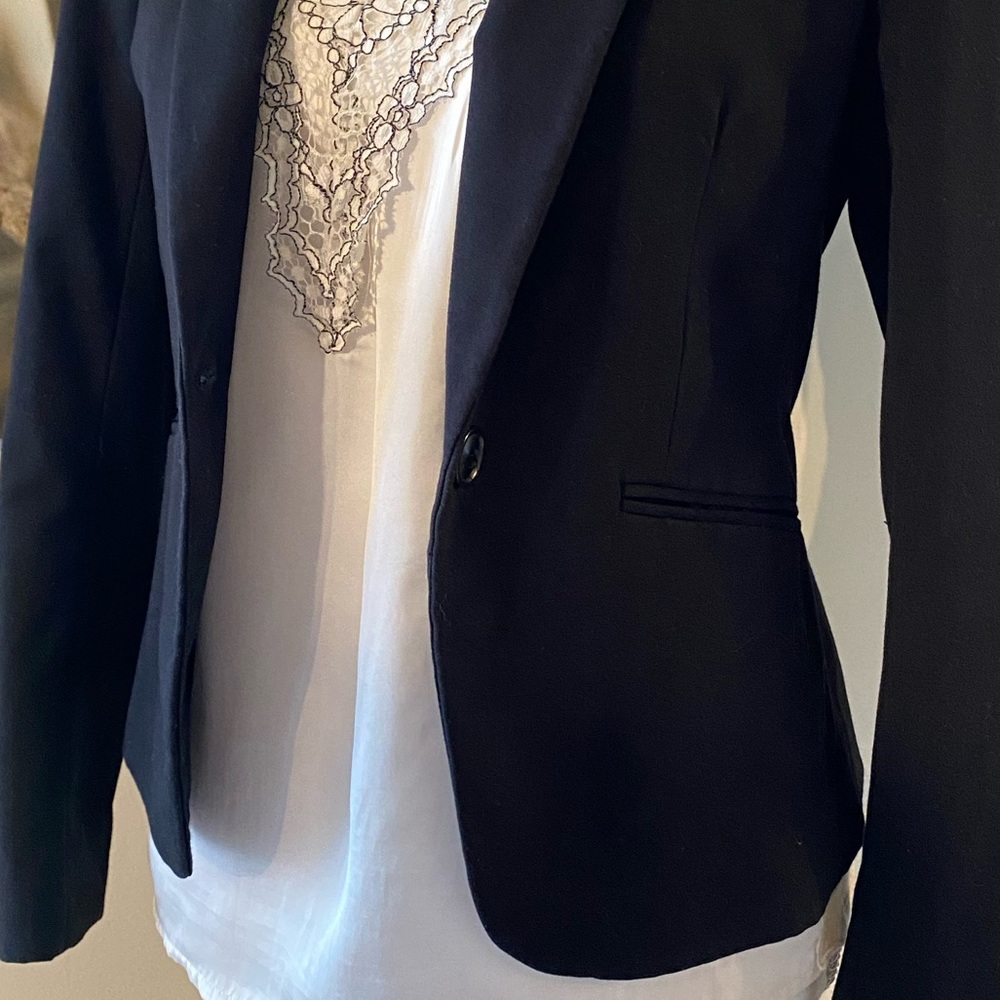 H&M • Blazer - Picture 5 of 7